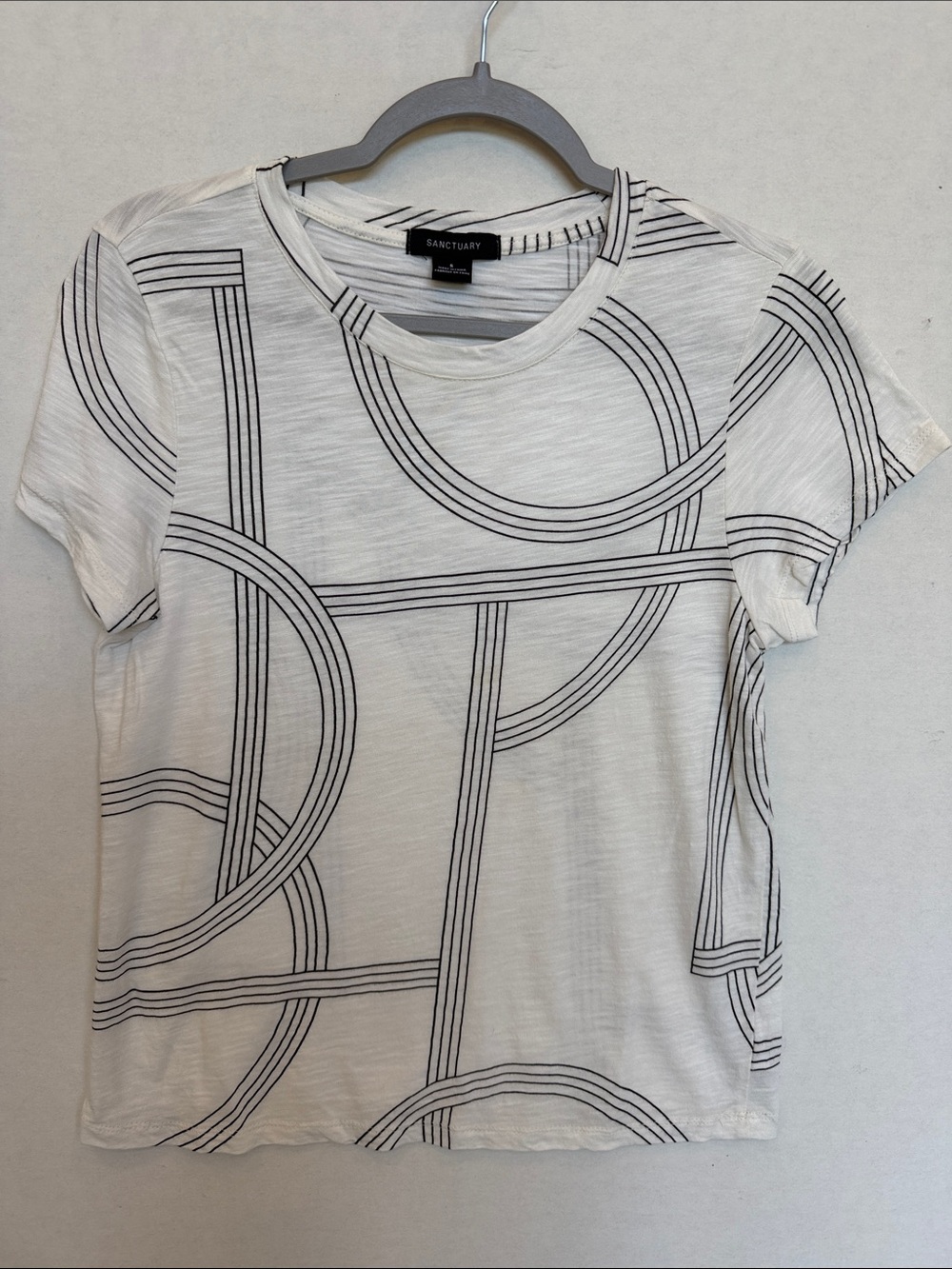 Sanctuary Cream and Black Short Sleeve Graphic Tee